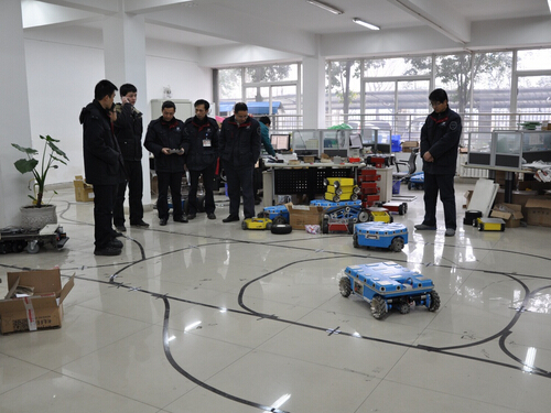 中航工业成飞集团工程师一行到访平博（中国）公司-1.jpg