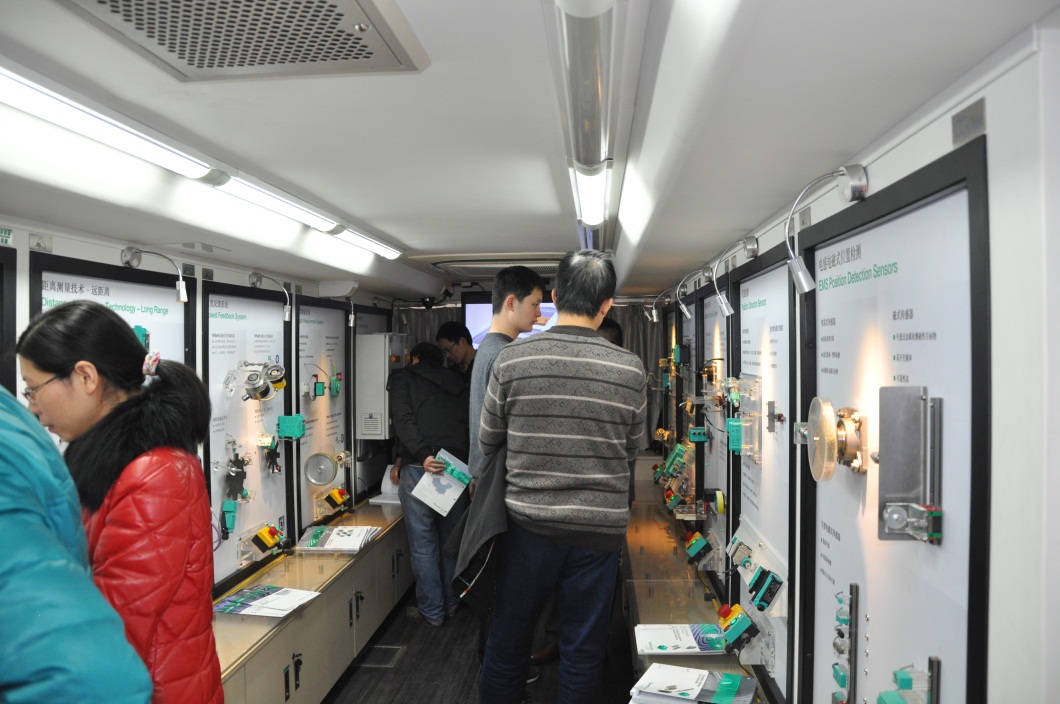 倍加福携多款传感器探访平博（中国）公司-3.jpg